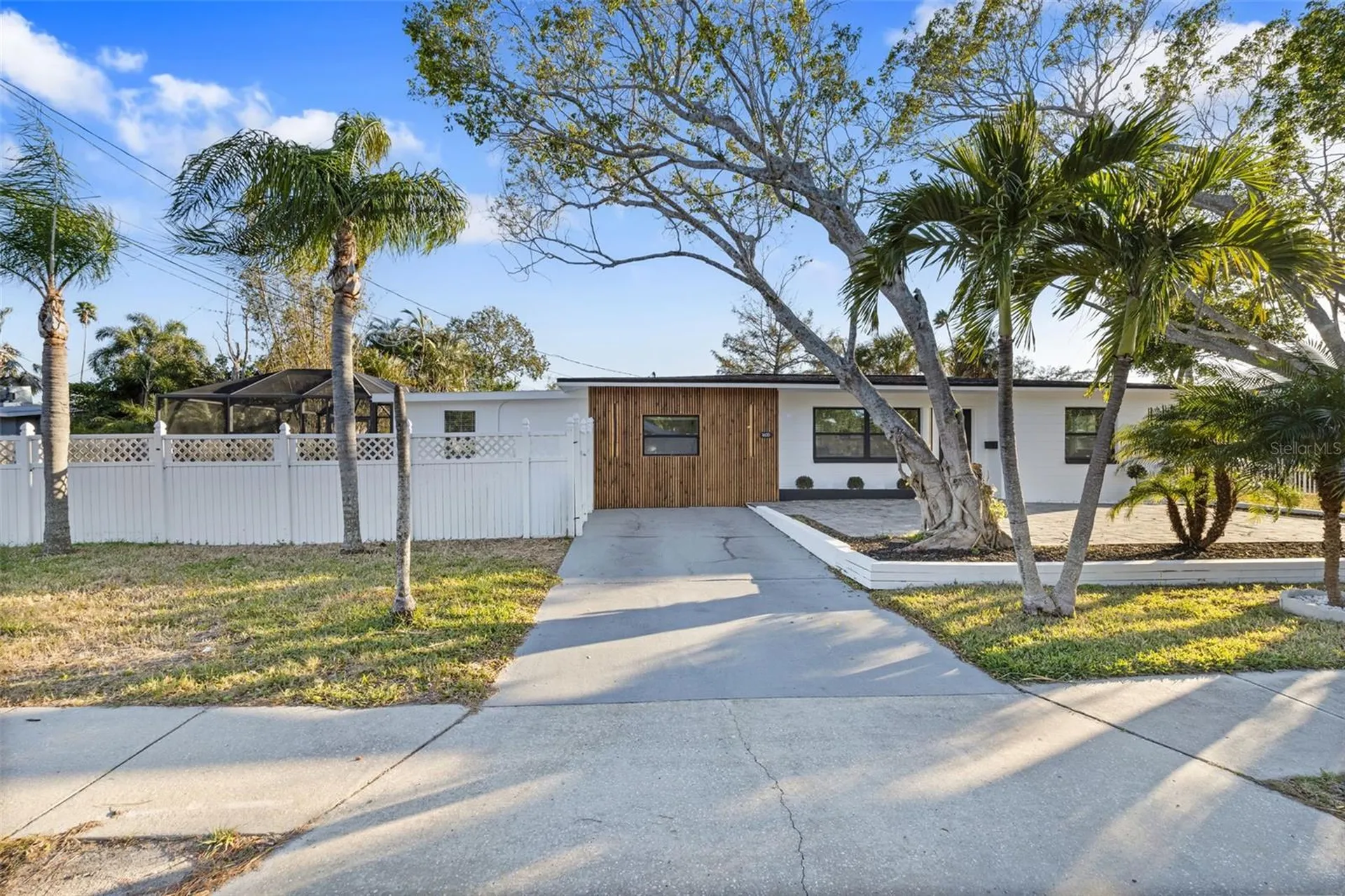 1600 Connecticut Avenue NE St Petersburg FL 33703