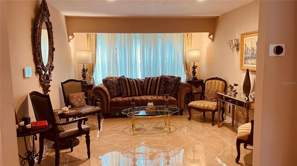 6850 Spring Rain Drive Orlando FL 32819