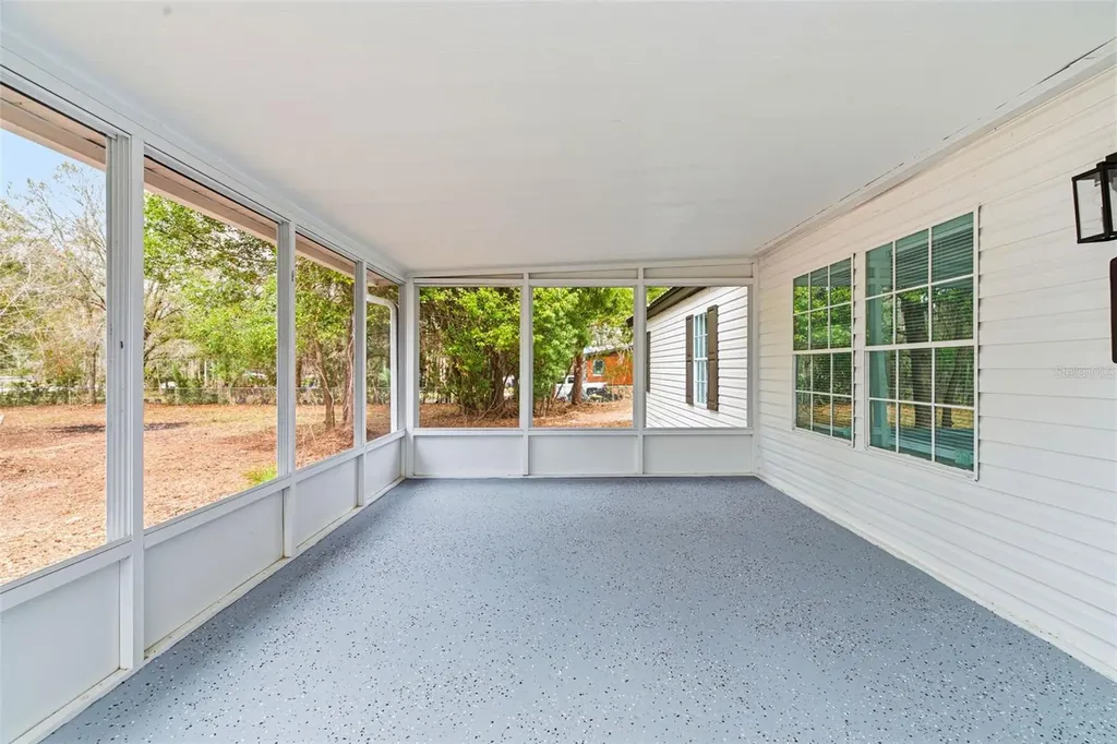3906 Fox Ridge Boulevard Wesley Chapel FL 33543