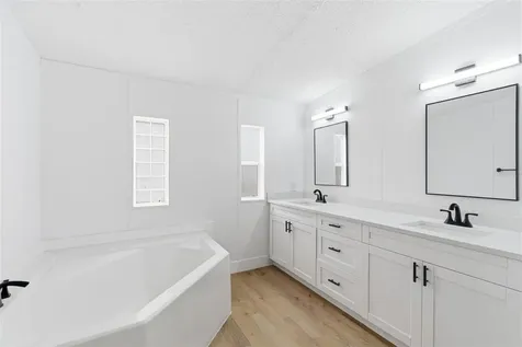 3906 Fox Ridge Boulevard Wesley Chapel FL 33543