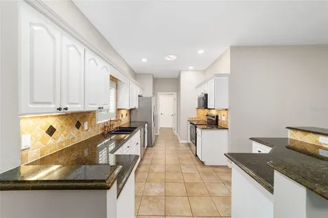 5613 NW 27th Place Ocala FL 34482