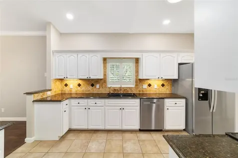 5613 NW 27th Place Ocala FL 34482