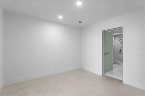 3015 S Ysabella Avenue Tampa FL 33629