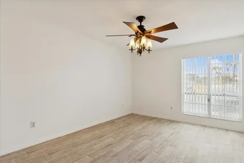 4617 Gate Place Orlando FL 32811