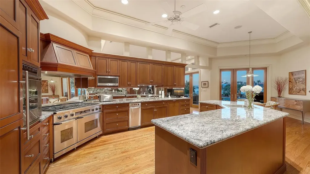 316 W Royal Flamingo Drive Sarasota FL 34236
