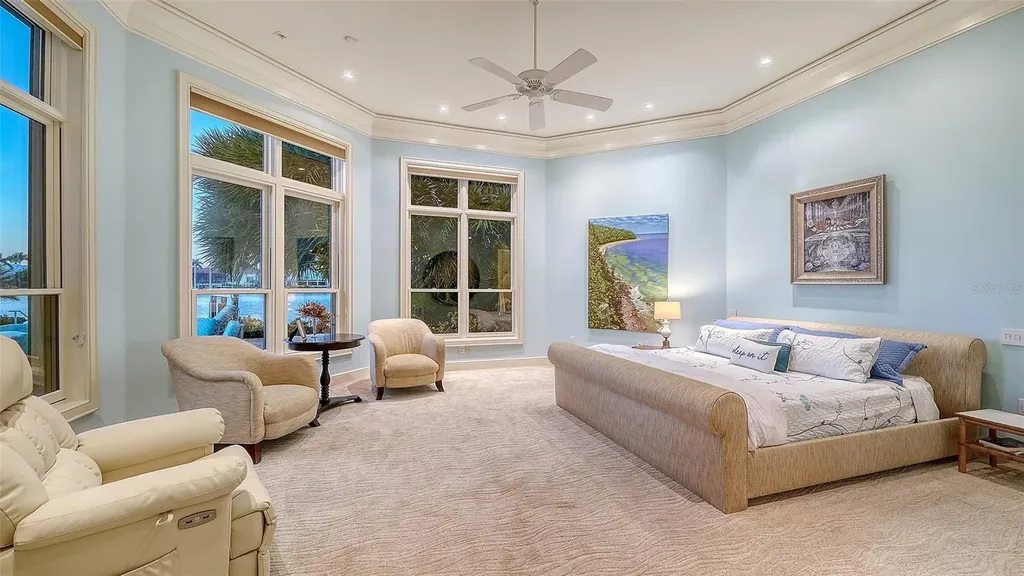 316 W Royal Flamingo Drive Sarasota FL 34236