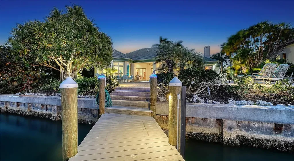 316 W Royal Flamingo Drive Sarasota FL 34236