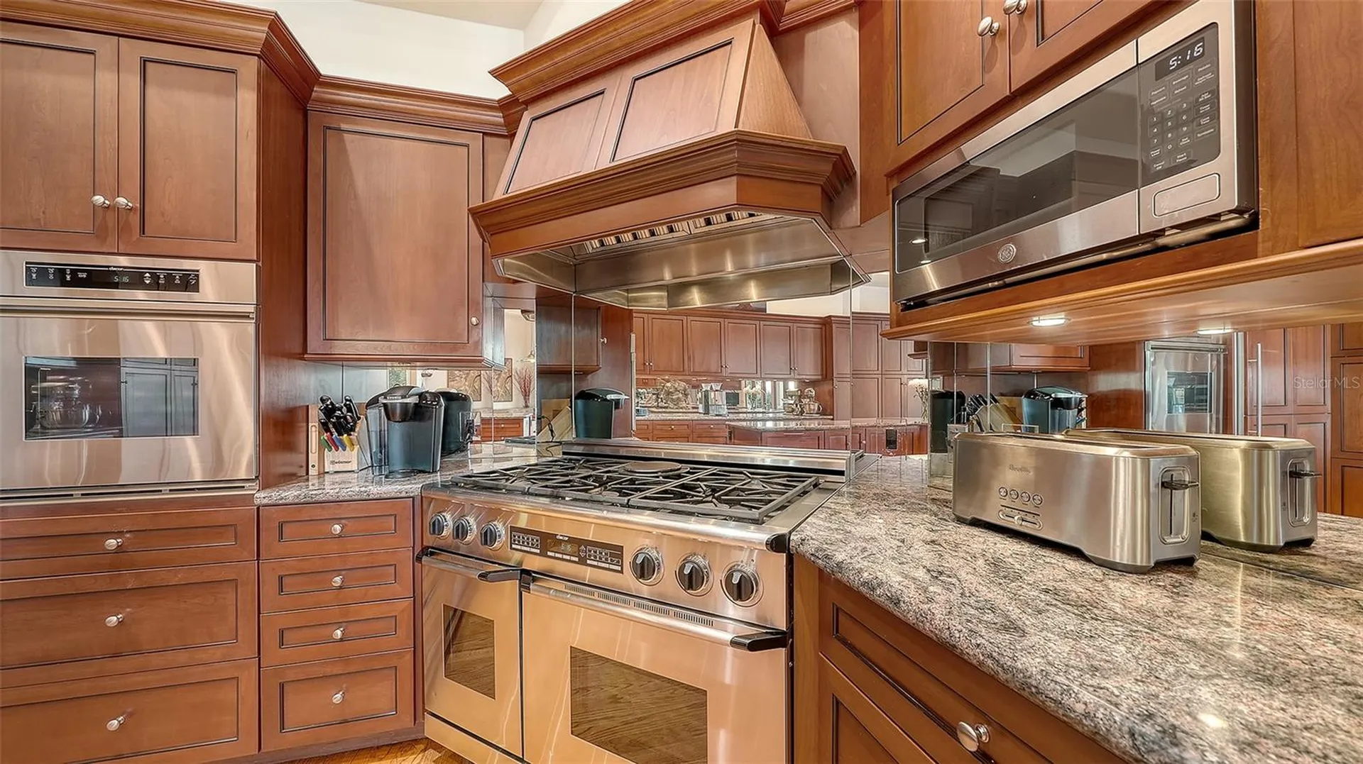 316 W Royal Flamingo Drive Sarasota FL 34236