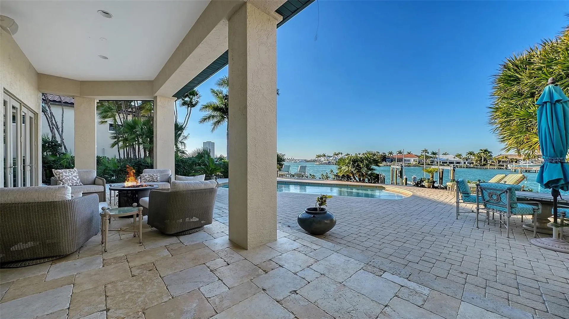 316 W Royal Flamingo Drive Sarasota FL 34236
