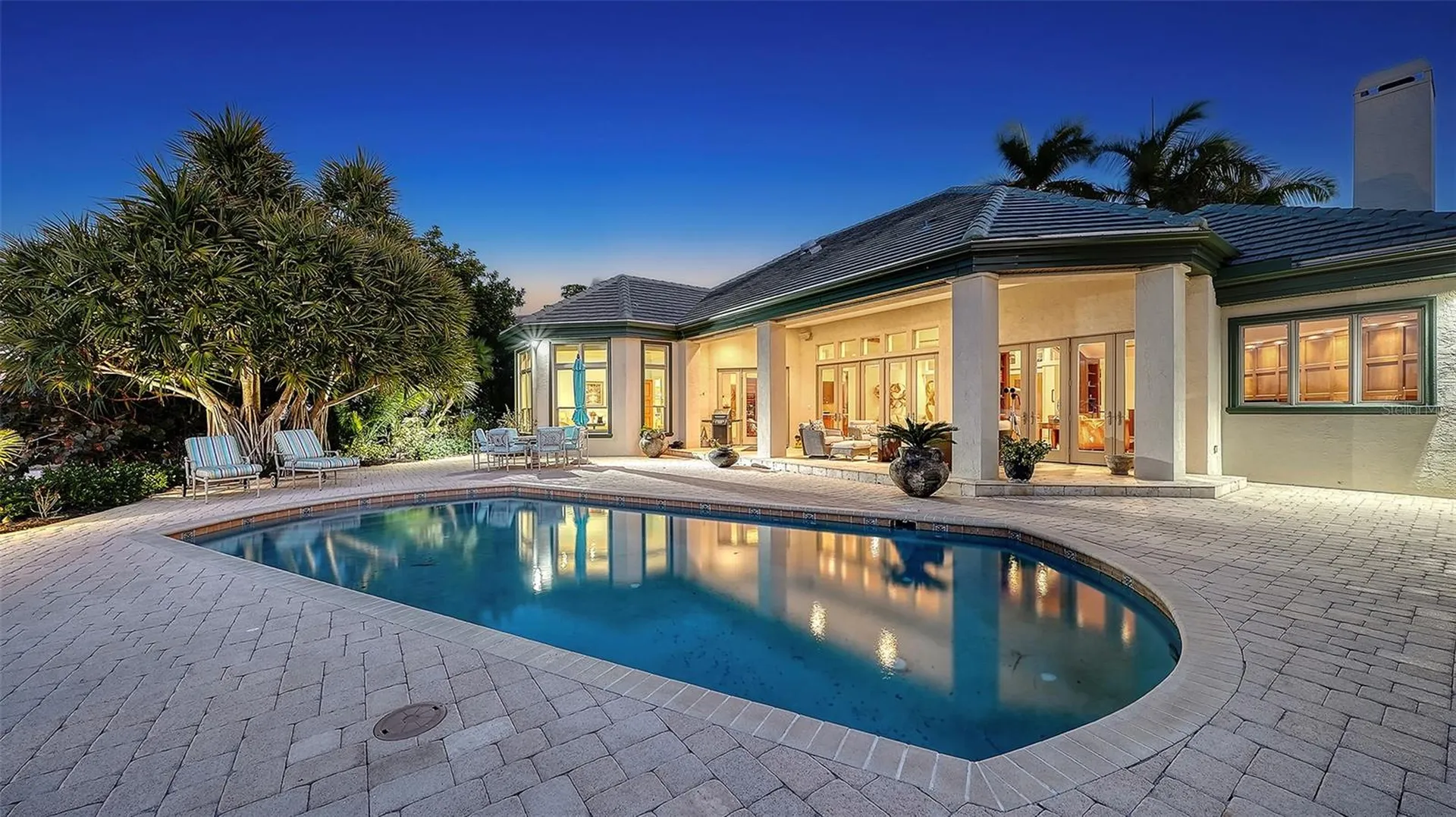 316 W Royal Flamingo Drive Sarasota FL 34236