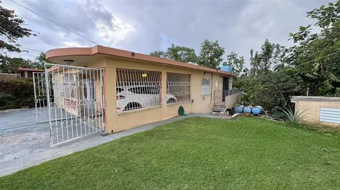 108 Calle Porvenir Comunidad Reparto Macías Bo Limón Mayaguez PR 00680