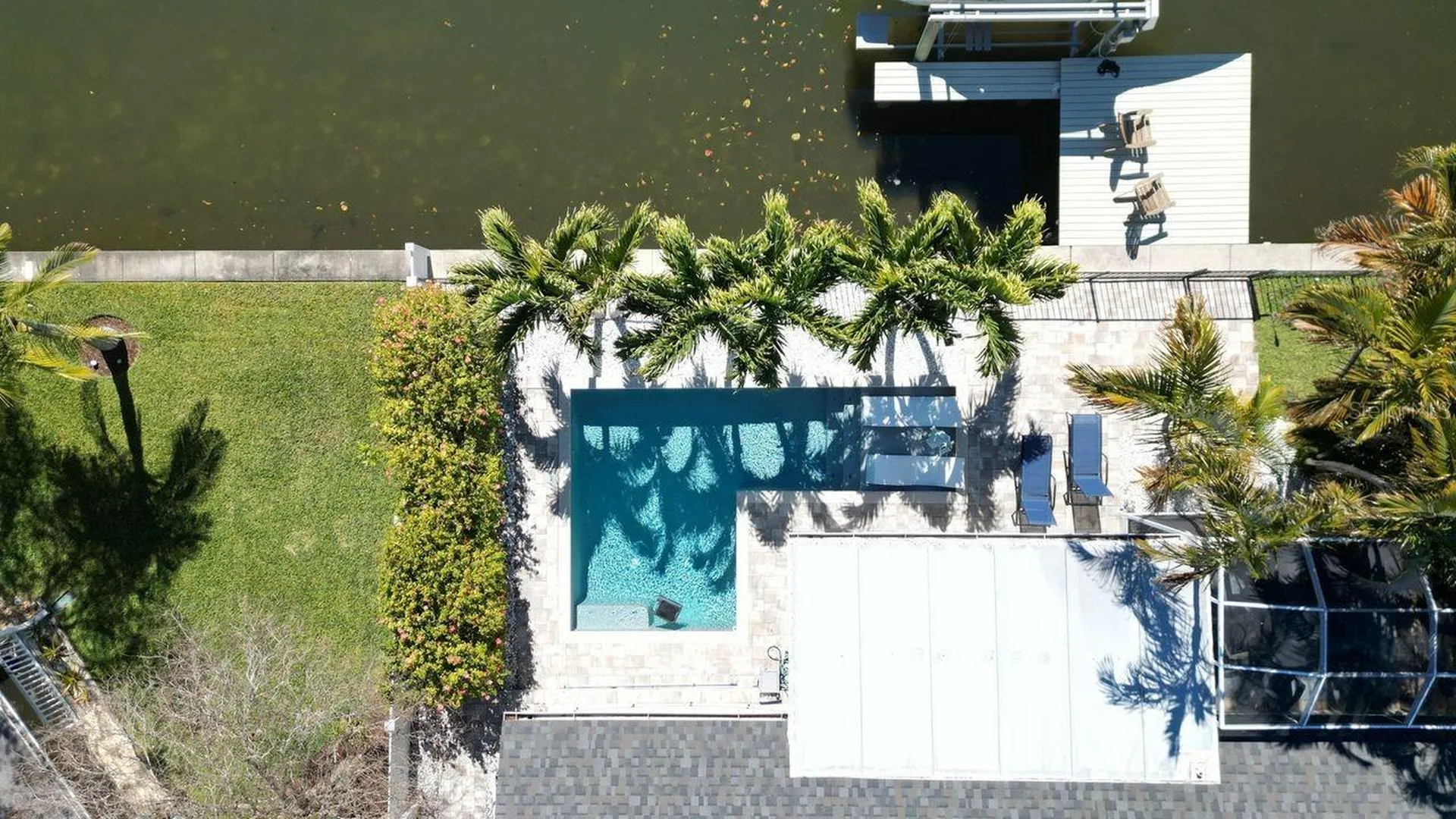 1472 47th Avenue NE St Petersburg FL 33703
