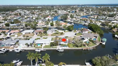 1472 47th Avenue NE St Petersburg FL 33703