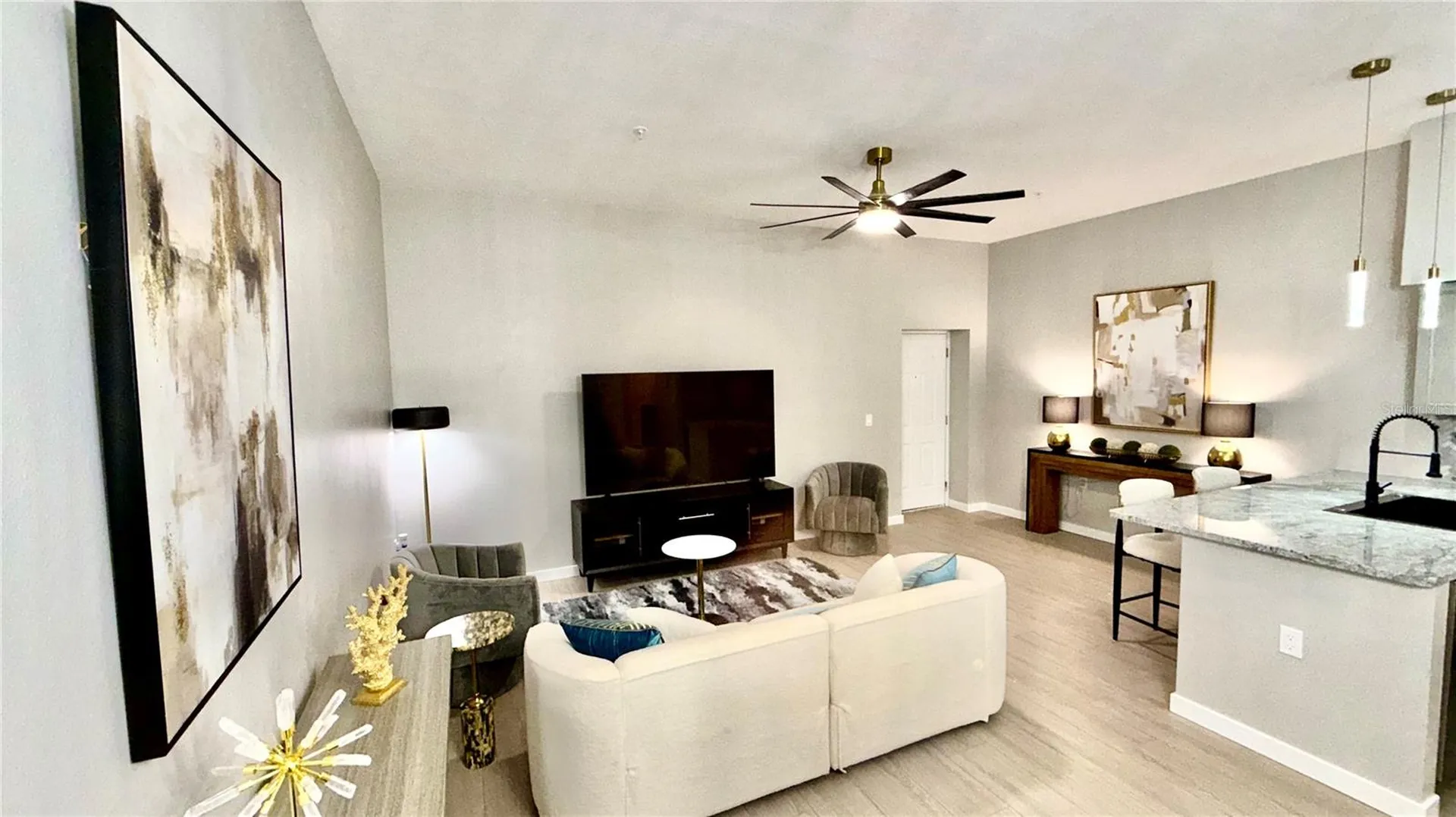 701 Mirror Lake Drive N St Petersburg FL 33701