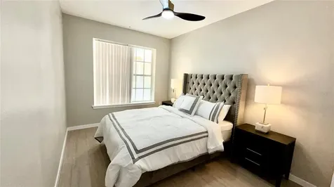 701 Mirror Lake Drive N St Petersburg FL 33701