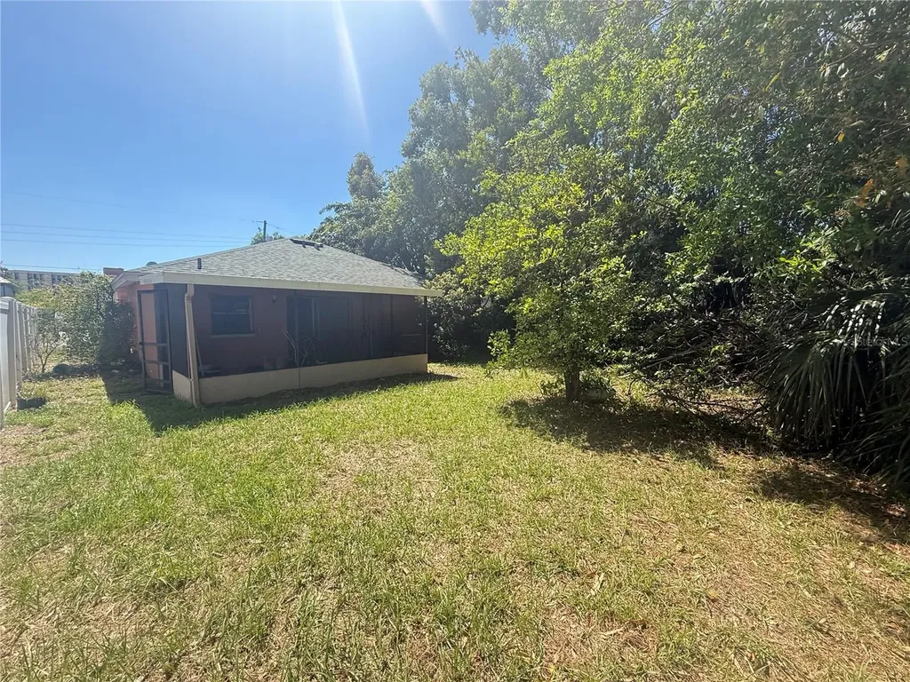 2913 W Kathleen Street Tampa FL 33607
