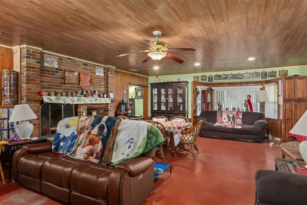 265 S Thayer Avenue Lecanto FL 34461