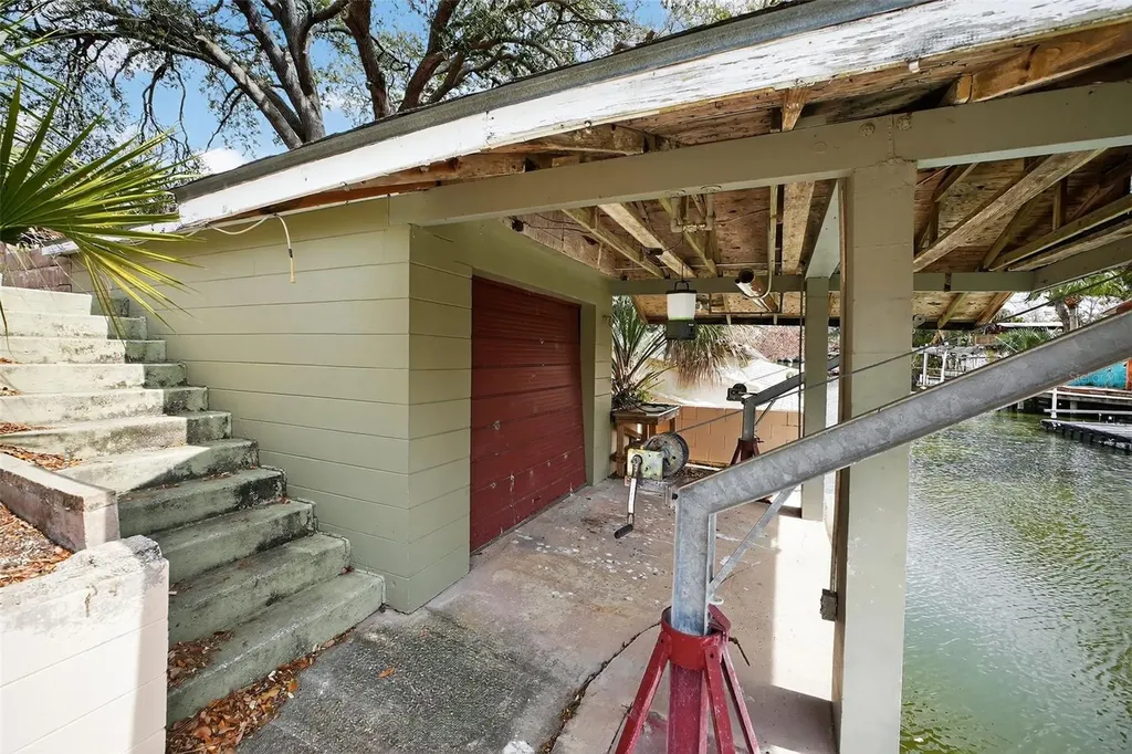 153 Gary Avenue Oak Hill FL 32759
