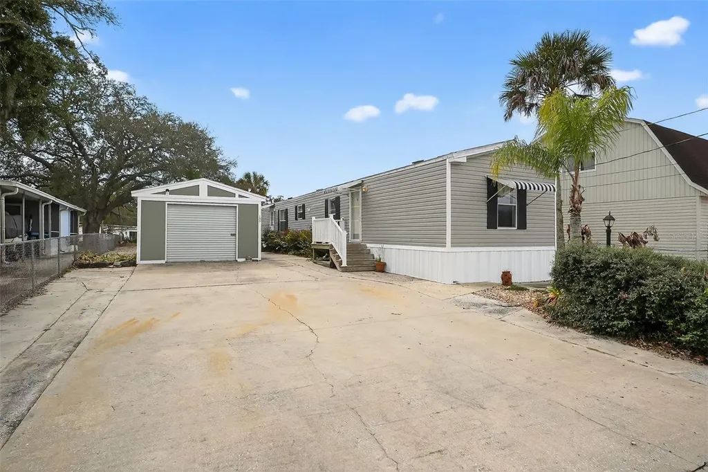 153 Gary Avenue Oak Hill FL 32759