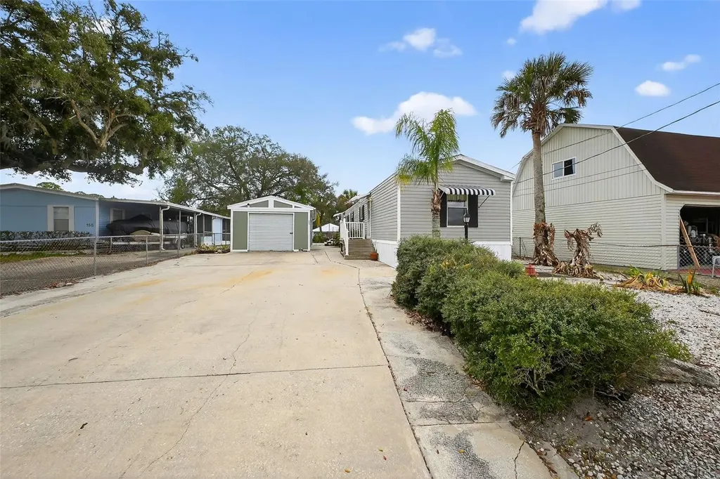 153 Gary Avenue Oak Hill FL 32759