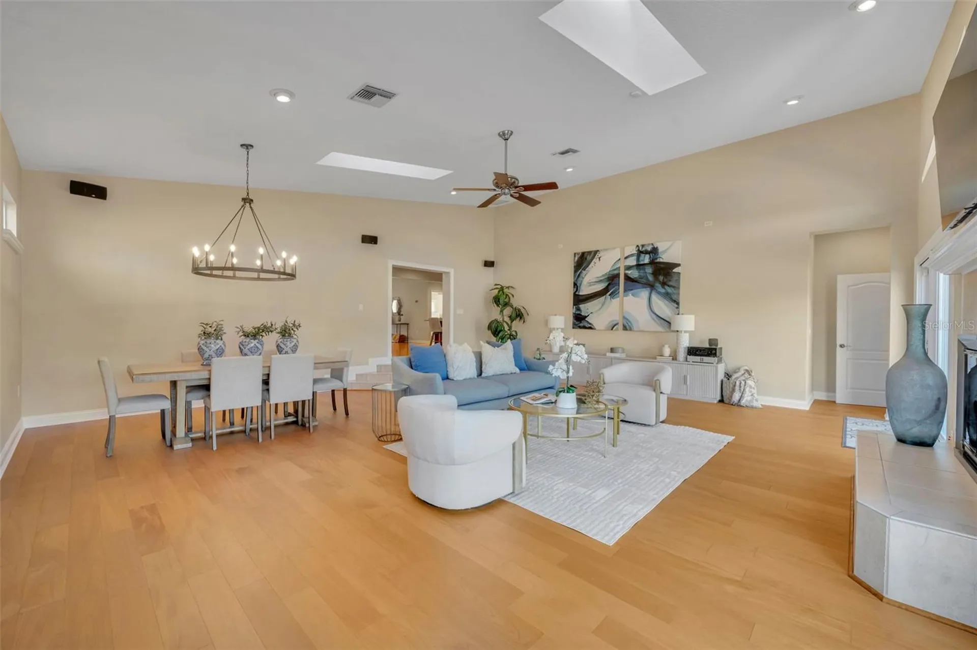 2433 Duquesne Avenue Apopka FL 32712