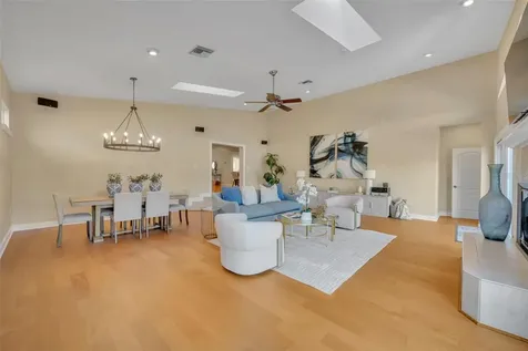 2433 Duquesne Avenue Apopka FL 32712