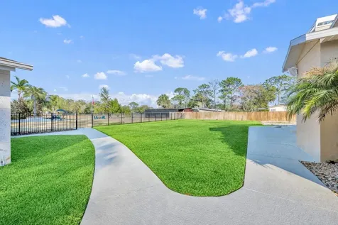 2433 Duquesne Avenue Apopka FL 32712