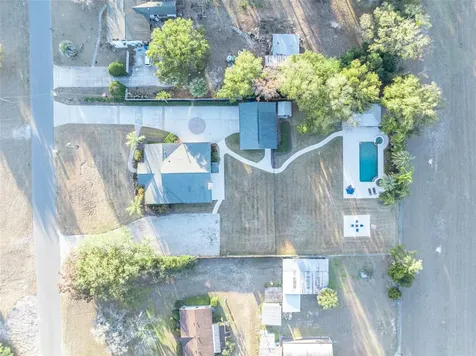 2433 Duquesne Avenue Apopka FL 32712