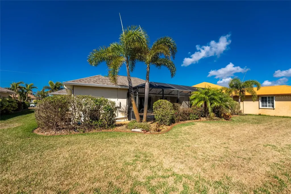 250 Rotonda Boulevard N Rotonda West FL 33947