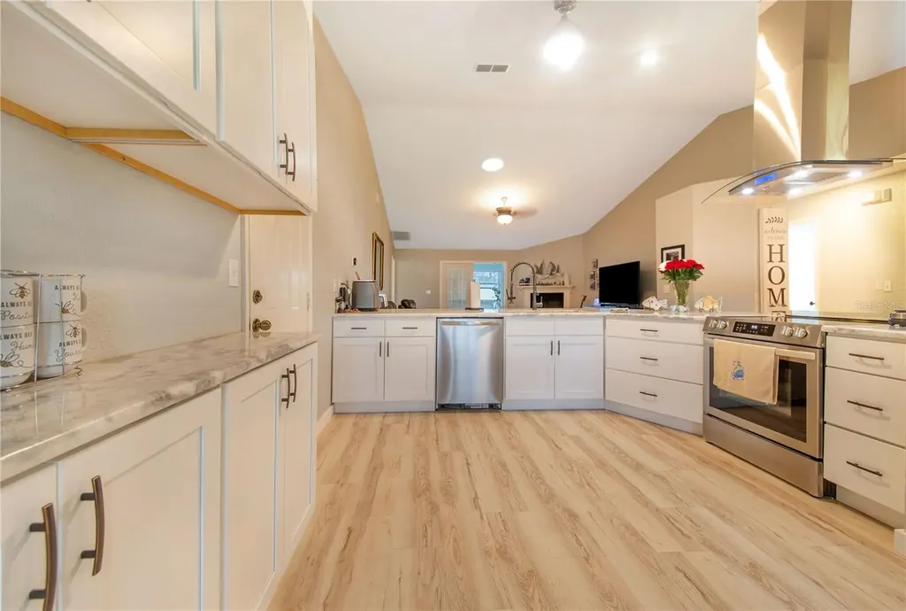 194 S Lake Mariam Drive Winter Haven FL 33884