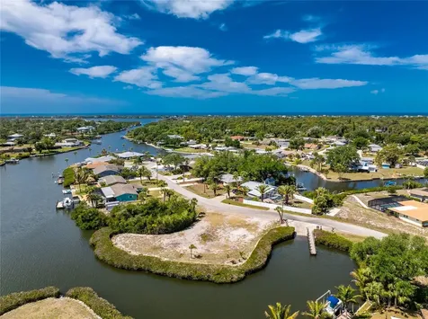 1365 De Prie Road Englewood FL 34223