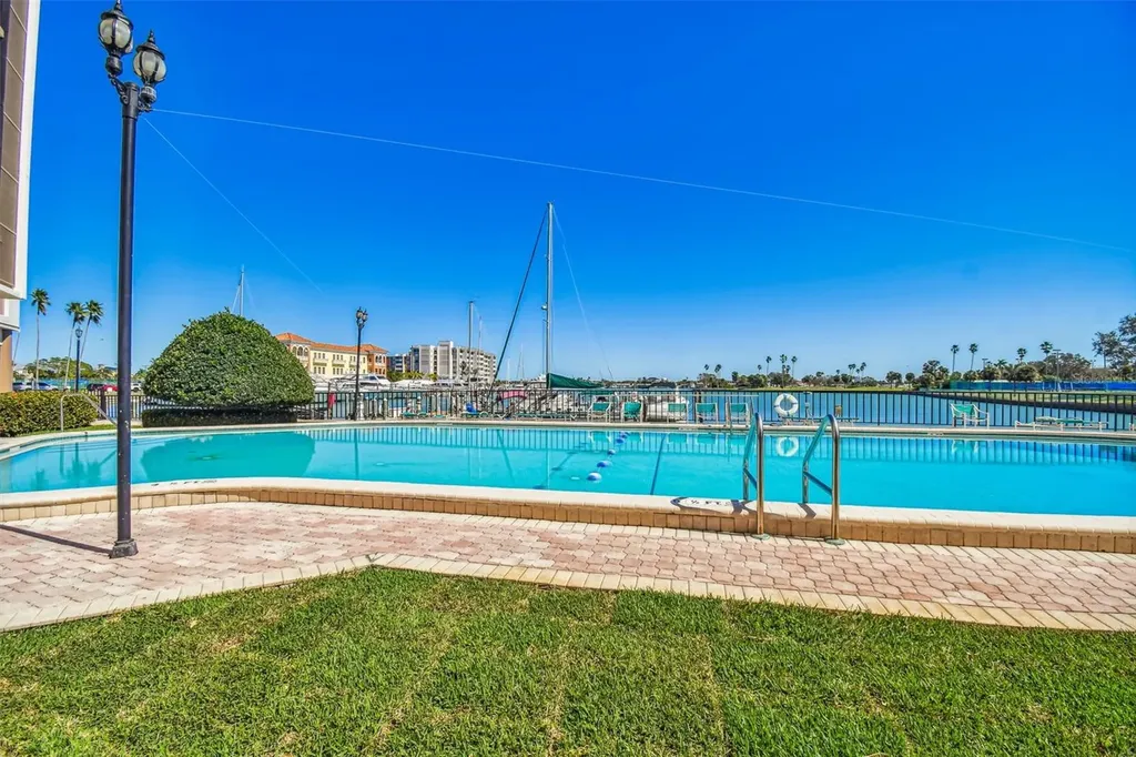 10355 Paradise Boulevard Treasure Island FL 33706