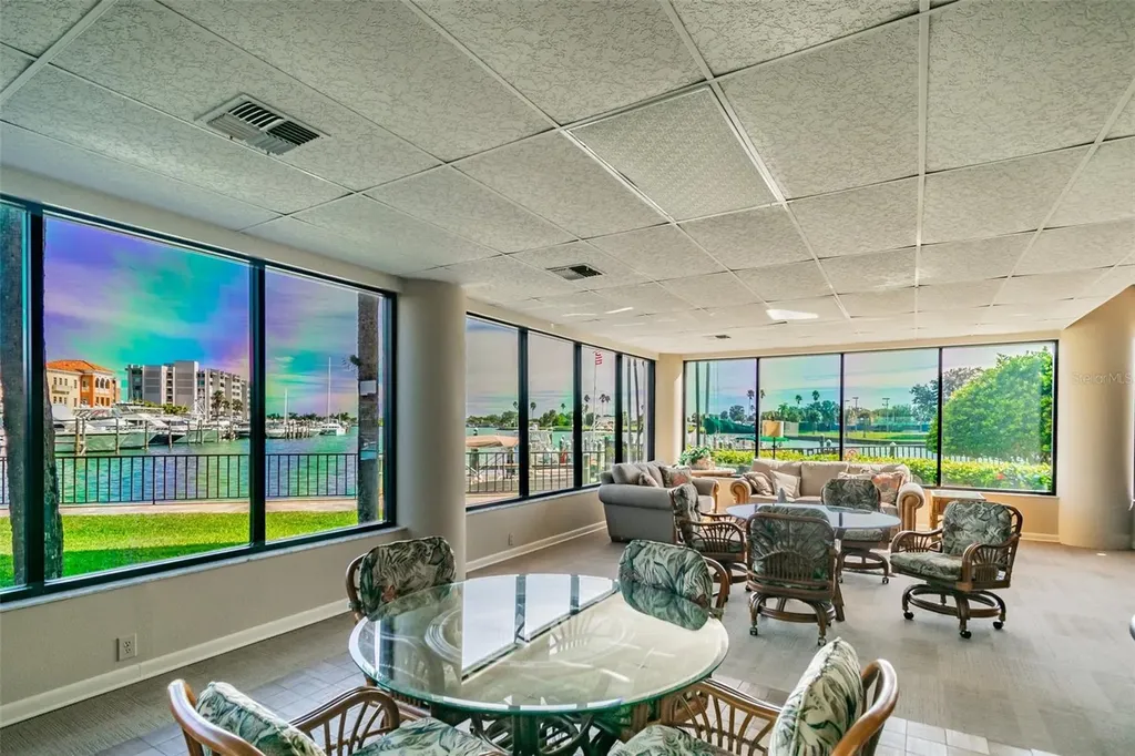 10355 Paradise Boulevard Treasure Island FL 33706
