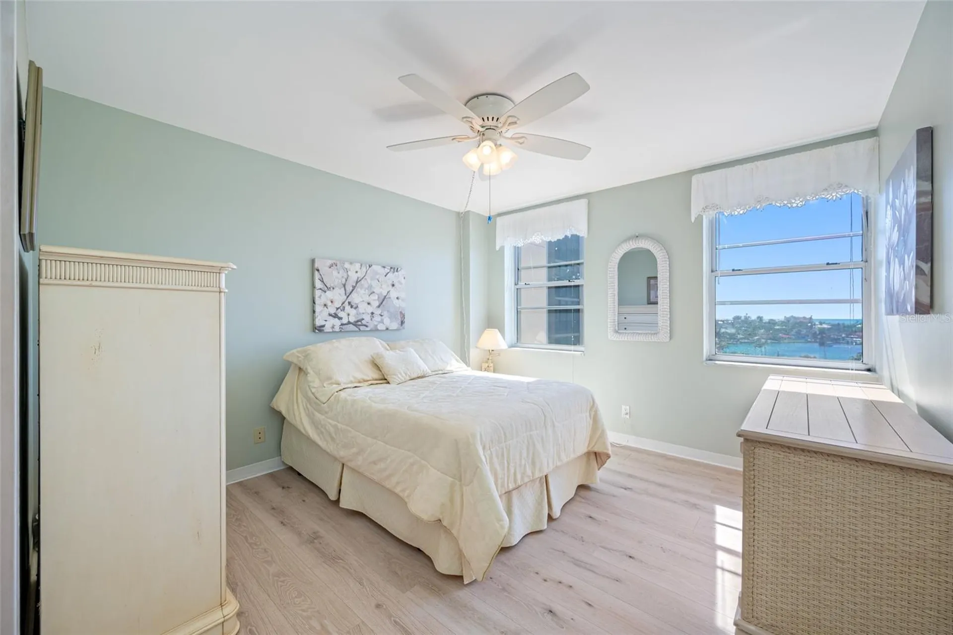 10355 Paradise Boulevard Treasure Island FL 33706