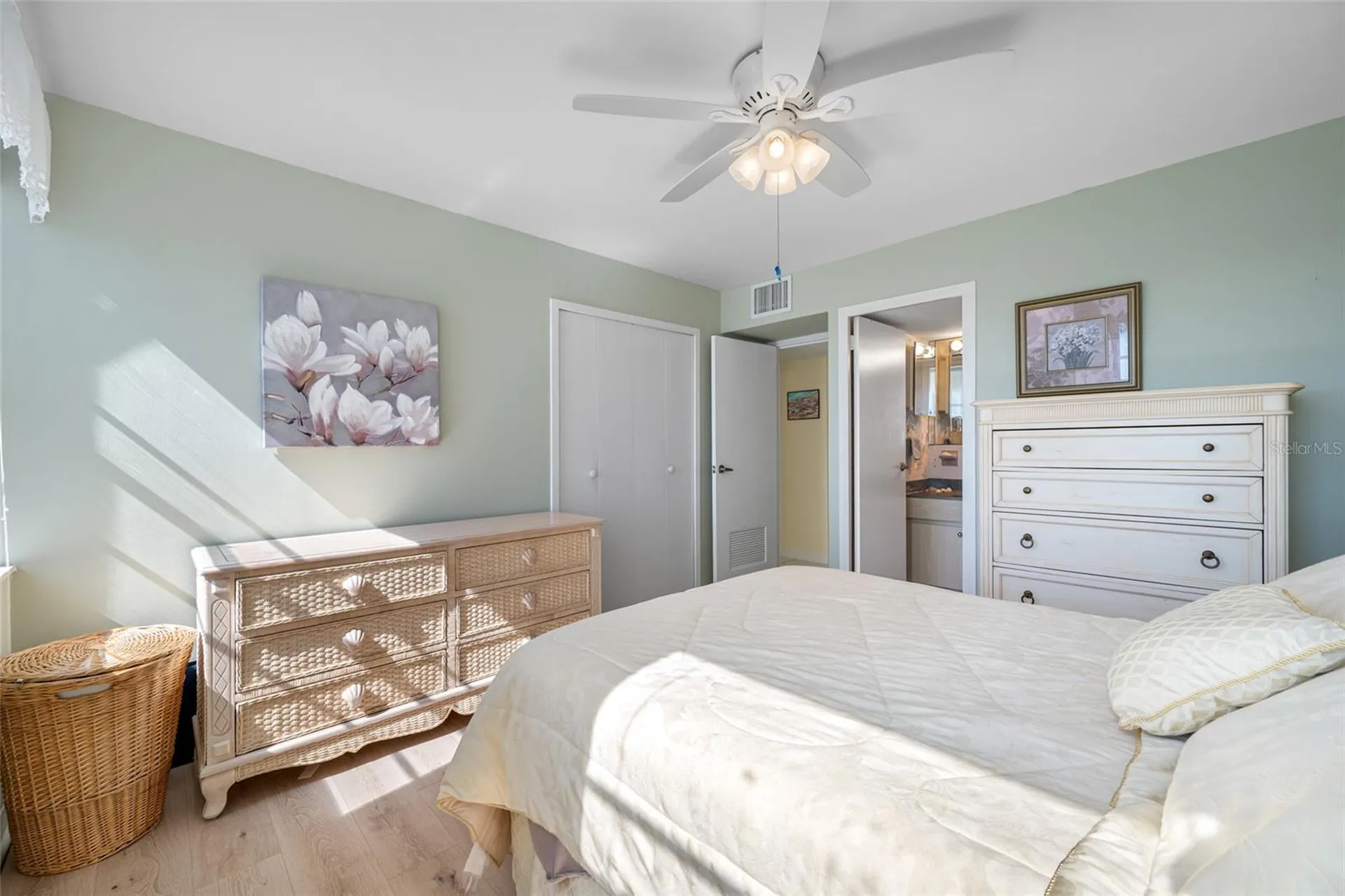 10355 Paradise Boulevard Treasure Island FL 33706