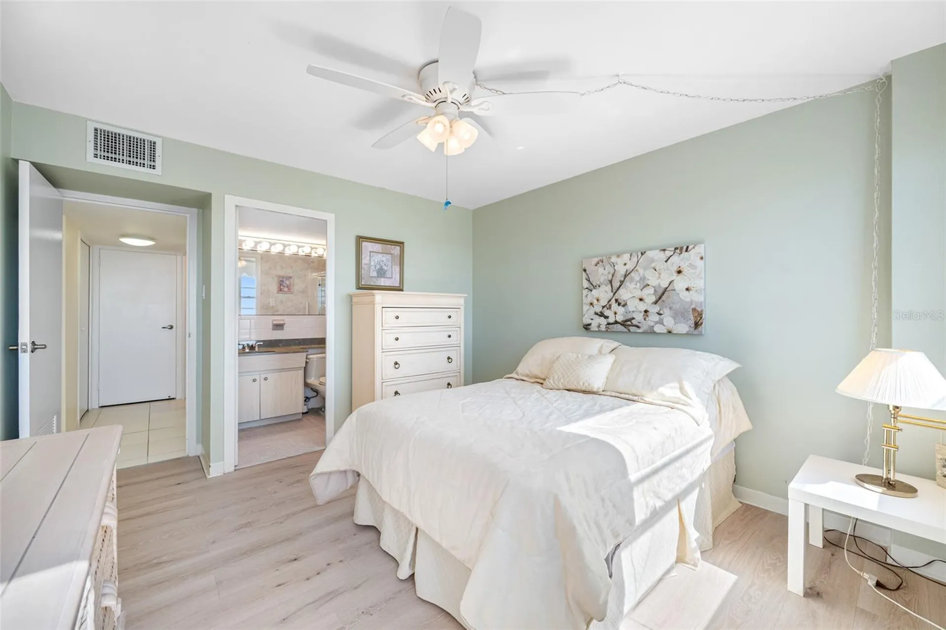 10355 Paradise Boulevard Treasure Island FL 33706