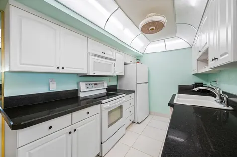 10355 Paradise Boulevard Treasure Island FL 33706