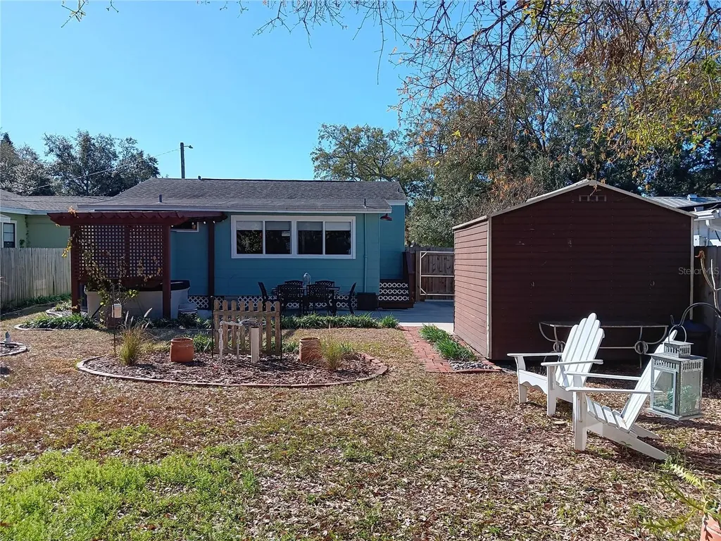 406 E Paris Street Tampa FL 33604