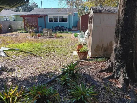 406 E Paris Street Tampa FL 33604
