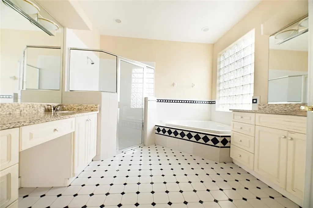 8022 Canyon Lake Circle Orlando FL 32835