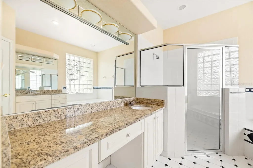 8022 Canyon Lake Circle Orlando FL 32835