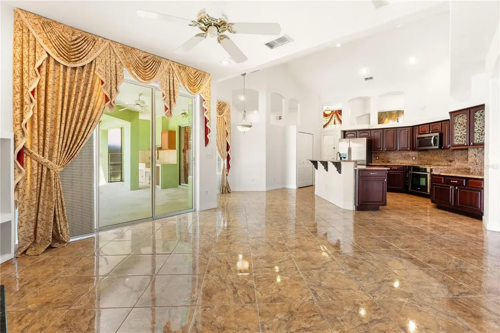 8022 Canyon Lake Circle Orlando FL 32835