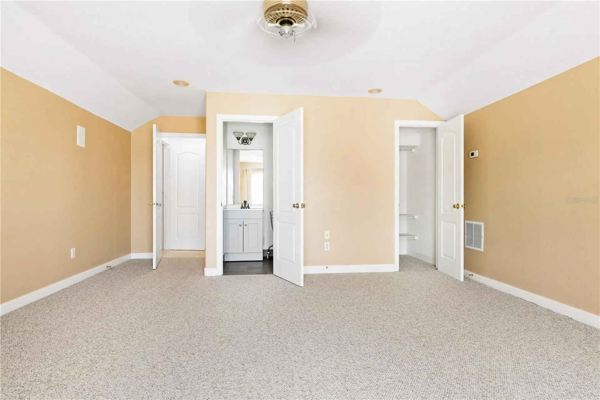 8022 Canyon Lake Circle Orlando FL 32835