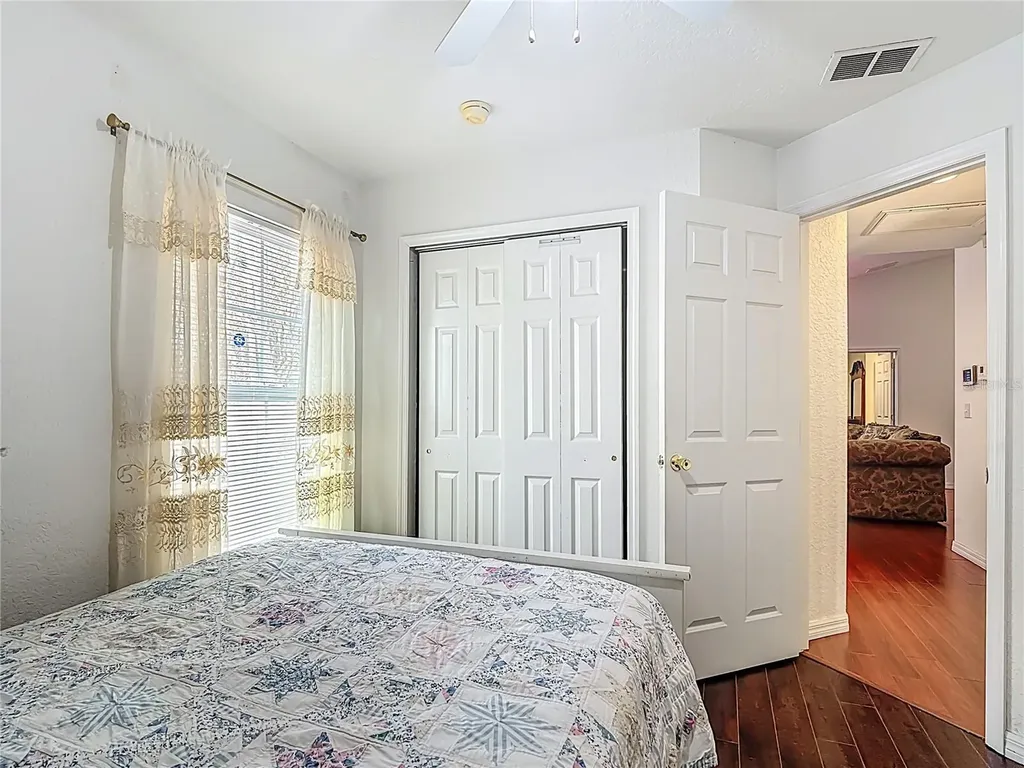 1910 Dolphin Drive Kissimmee FL 34759