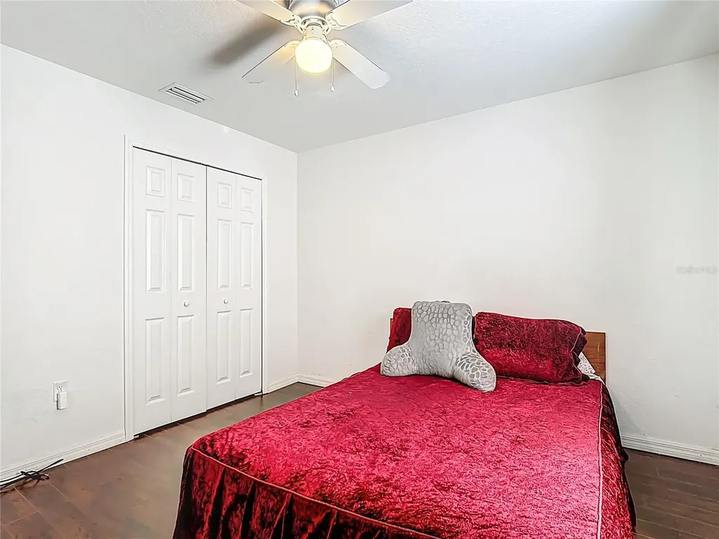 1910 Dolphin Drive Kissimmee FL 34759