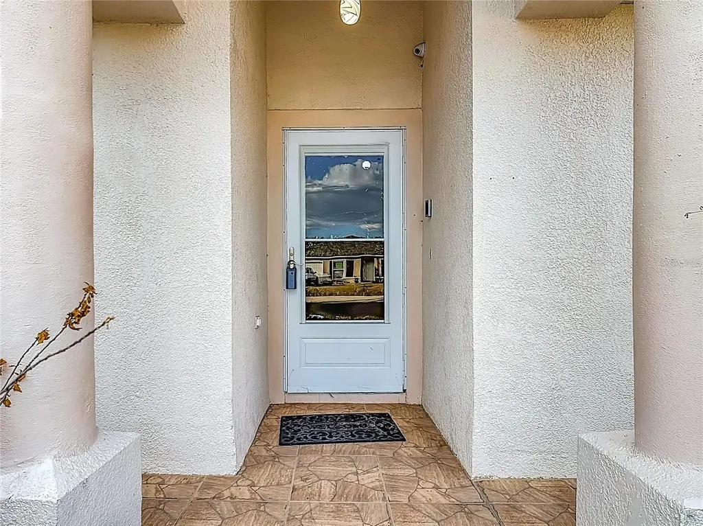 1910 Dolphin Drive Kissimmee FL 34759