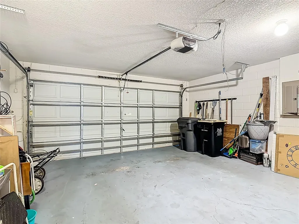 1910 Dolphin Drive Kissimmee FL 34759