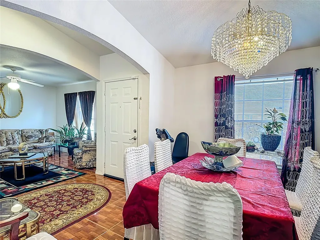 1910 Dolphin Drive Kissimmee FL 34759