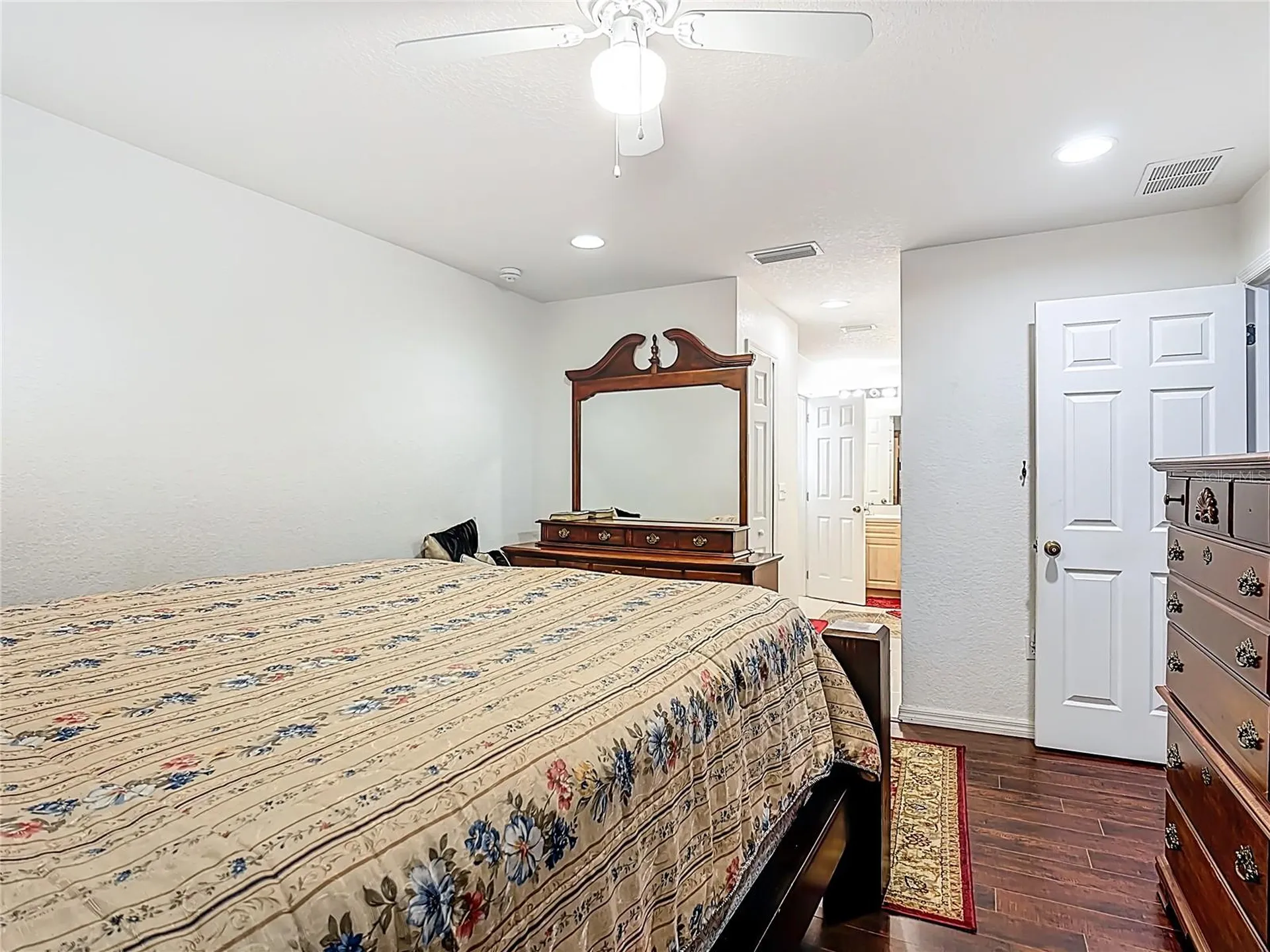 1910 Dolphin Drive Kissimmee FL 34759
