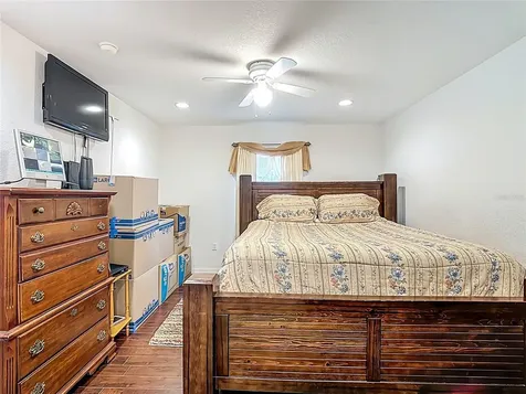 1910 Dolphin Drive Kissimmee FL 34759